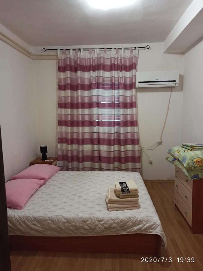 Apartment Knezevic 2 Jadranovo Exterior photo